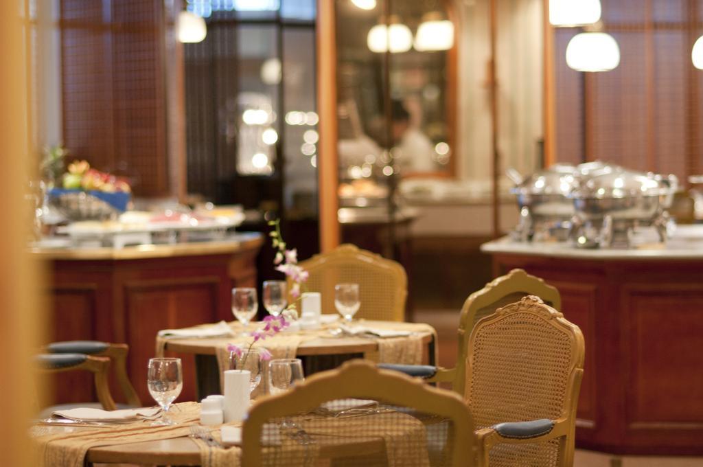 Jeddah Marriott Hotel Ресторан фото
